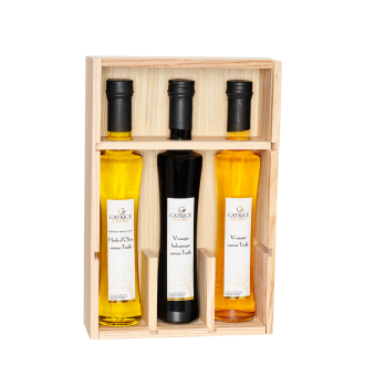 Truffle flavored oil and vinegar wooden box